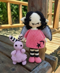 Del libro Isidora Moon 24cm. y Pinky By 12cm.